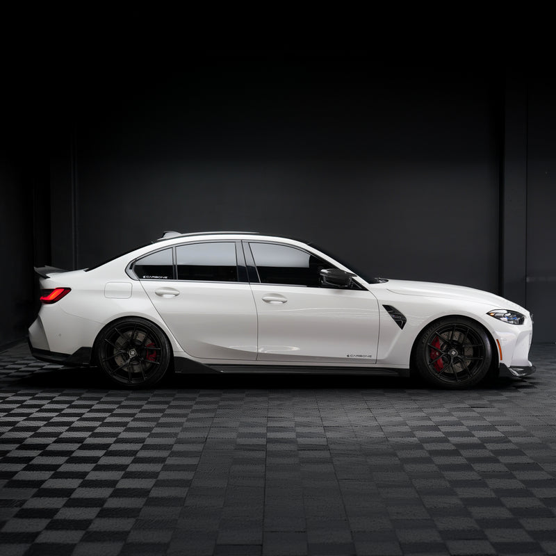 Volant en fibre de carbone brillant à rayures rouges à fond plat BMW Alcantara pour châssis G/F - Design Signature CARBONE pour F90 M5 M8 X5 X6 M850i ​​M840i M550 M540i 