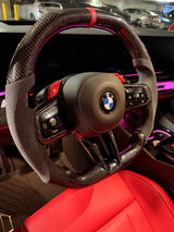 Volant en fibre de carbone brillant à rayures rouges à fond plat BMW Alcantara pour châssis G/F - Design Signature CARBONE pour F90 M5 M8 X5 X6 M850i ​​M840i M550 M540i 