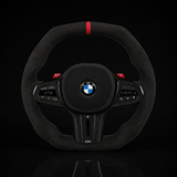 Volant en fibre de carbone brillant à rayures rouges à fond plat BMW Alcantara pour châssis G/F - Design Signature CARBONE pour F90 M5 M8 X5 X6 M850i ​​M840i M550 M540i 